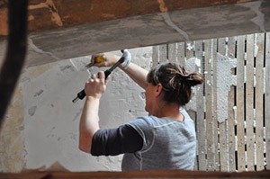 Featured Craftsman Pen Austin at work in the South Church chancel. Photograph by Brian Pfeiffer.