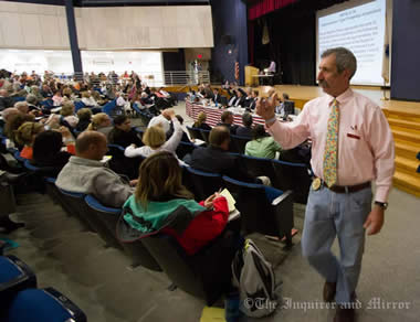 TownMeeting2014-225_000