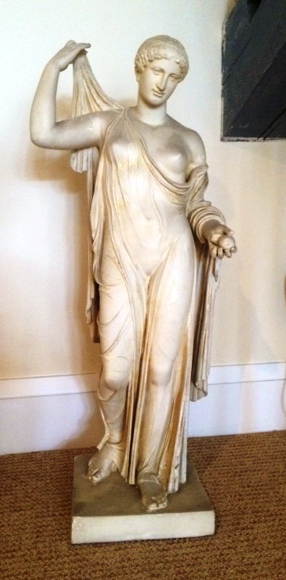 Statue 4